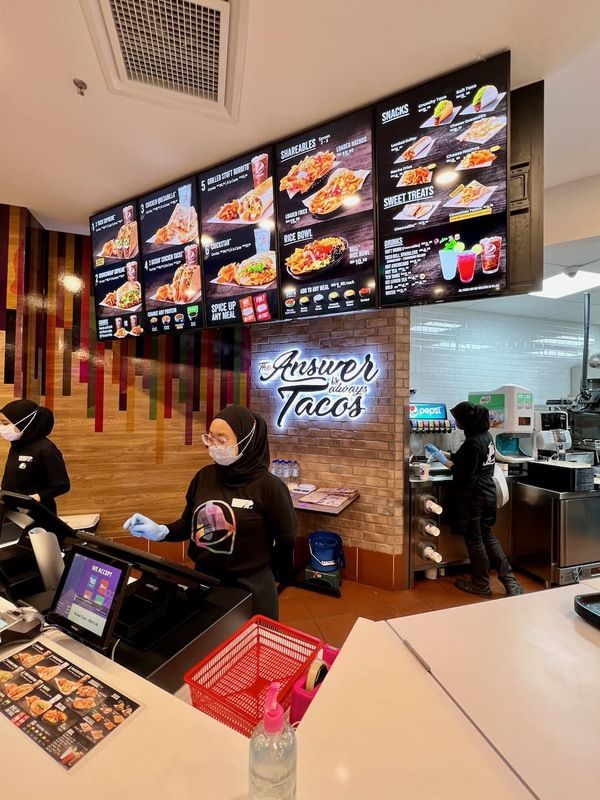 Taco Bell - Counter