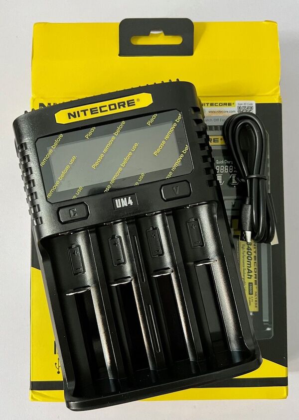 NiteCore UM4