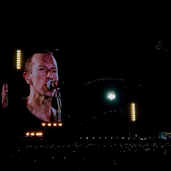 Coldplay Concert Singapore - Chris Martin